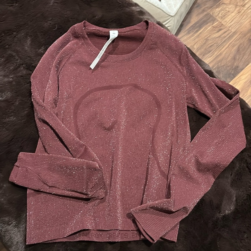 Lululemon purple sparkling top